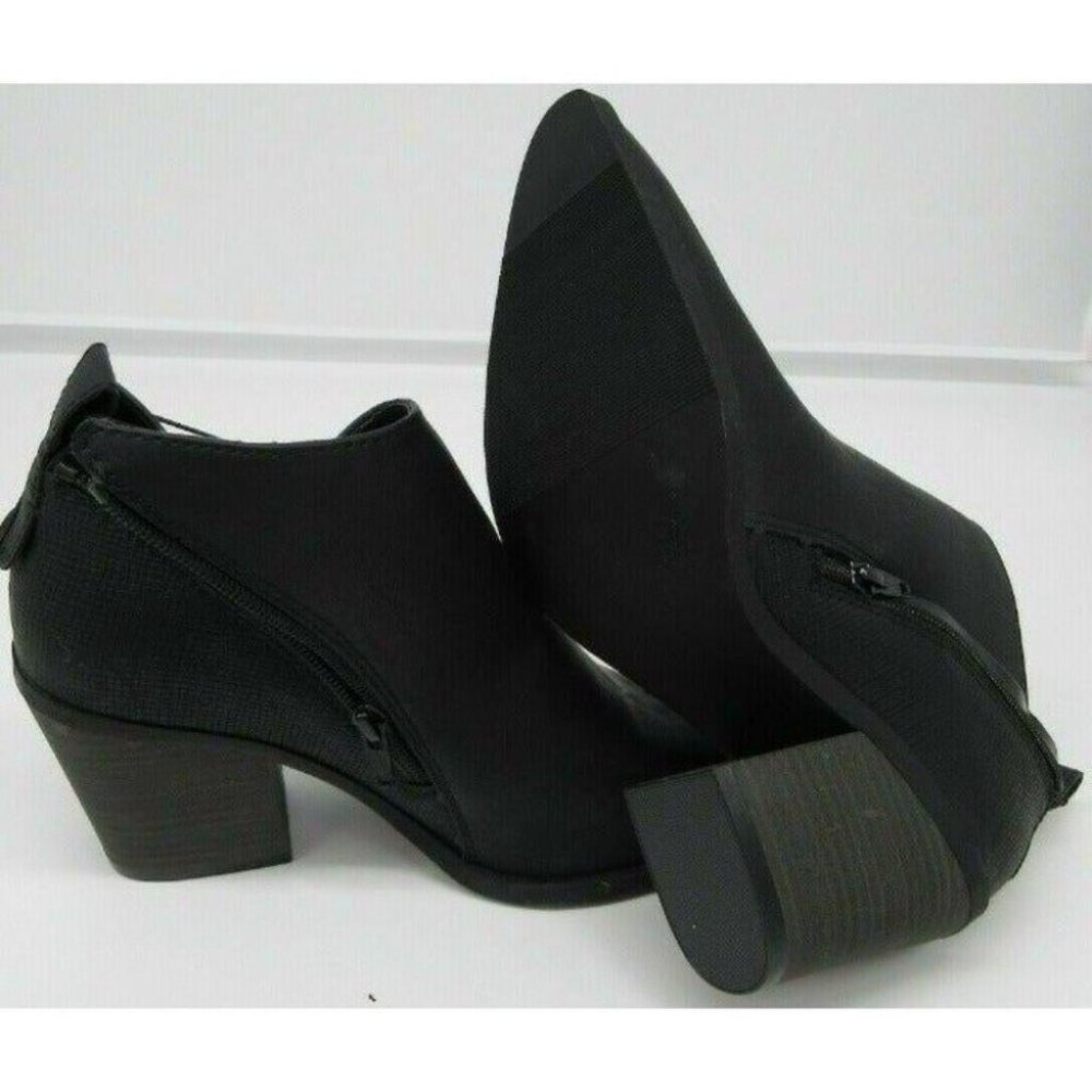 Universal Thread Jayden Zip Bootie Black - Picture 4 of 5